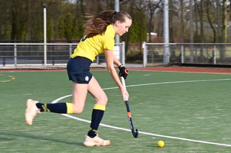 Roos van Kerkhoven - Marian University - Hockey